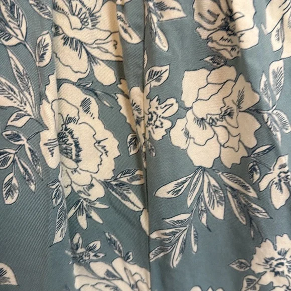 🌵 3 for $20 Patrons of Peace Jump suit - Picture 4 of 7